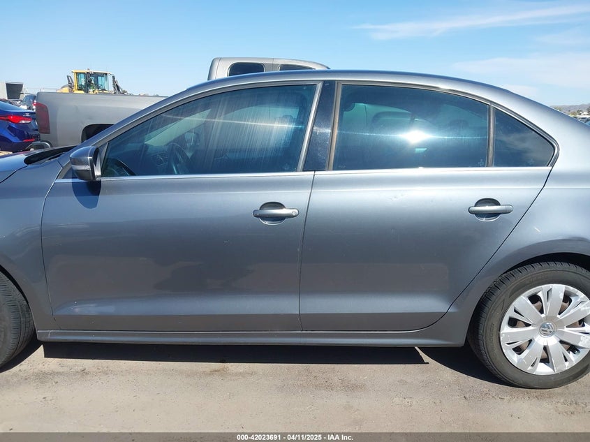 2013 VOLKSWAGEN JETTA 2.5L SE - 3VWDP7AJ8DM384221