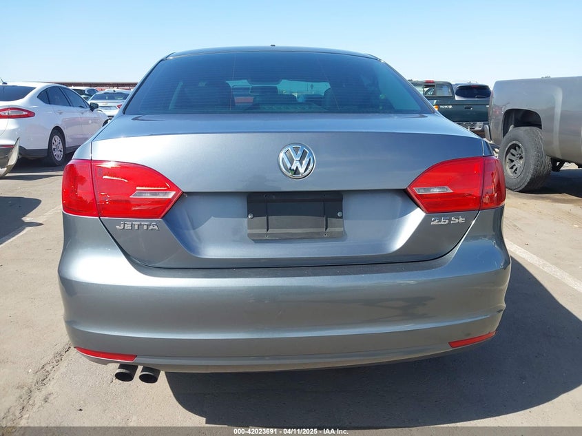 2013 VOLKSWAGEN JETTA 2.5L SE - 3VWDP7AJ8DM384221