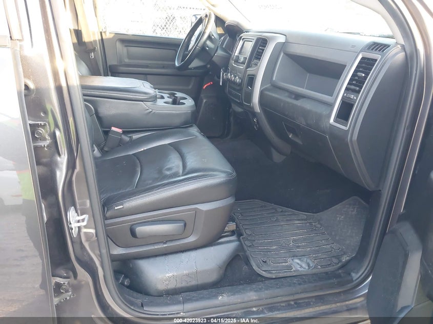 2015 RAM 1500 EXPRESS - 1C6RR6KT8FS542426