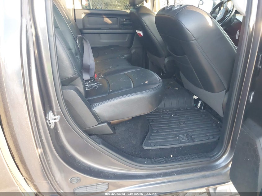 2015 RAM 1500 EXPRESS - 1C6RR6KT8FS542426