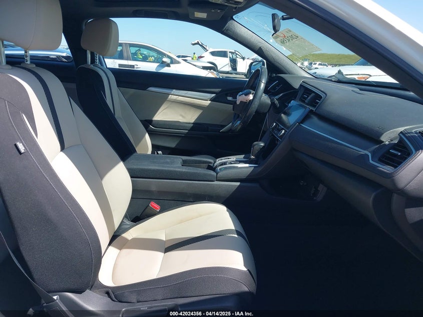 2018 HONDA CIVIC VIN: 2HGFC3B32JH354191