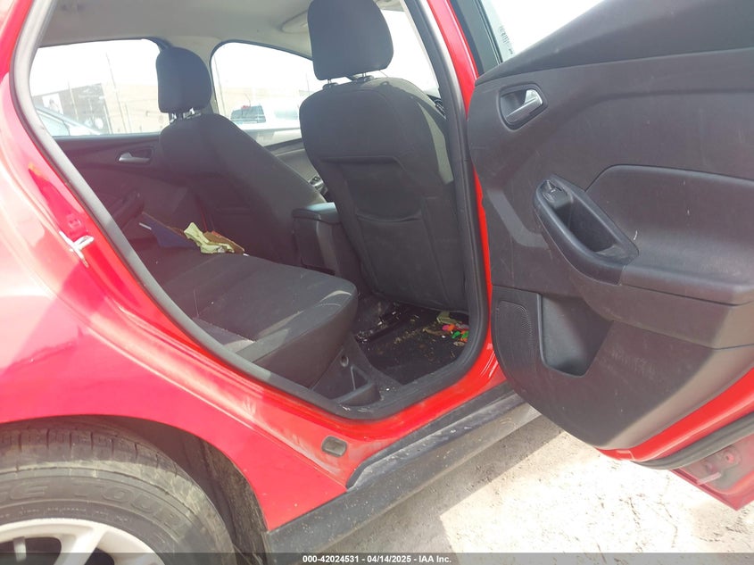 2016 FORD FOCUS SE - 1FADP3F29GL226723