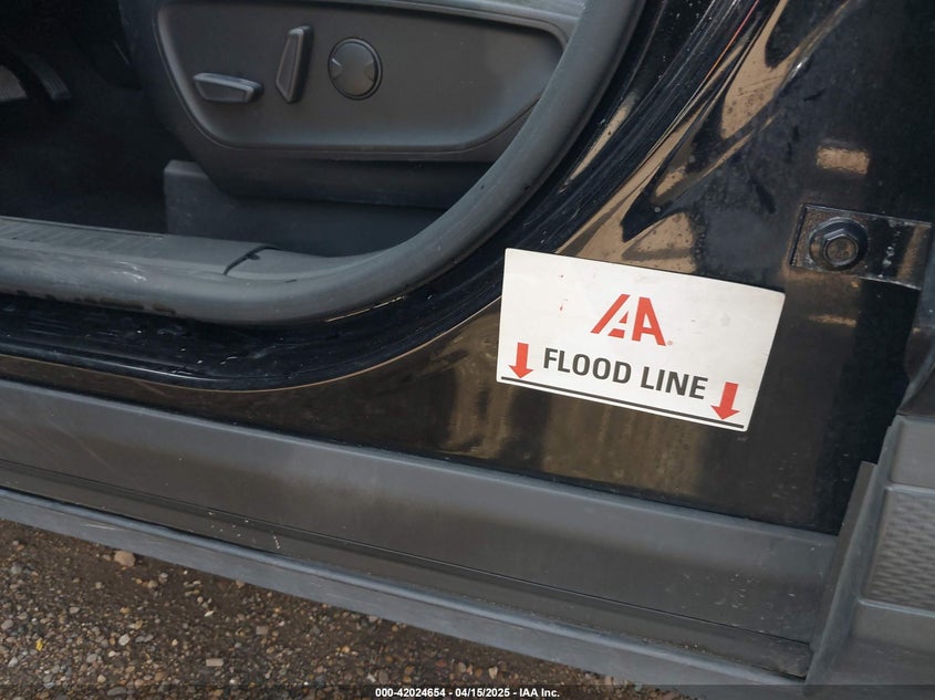 2020 FORD ESCAPE VIN: 1FMCU0G68LUA54439