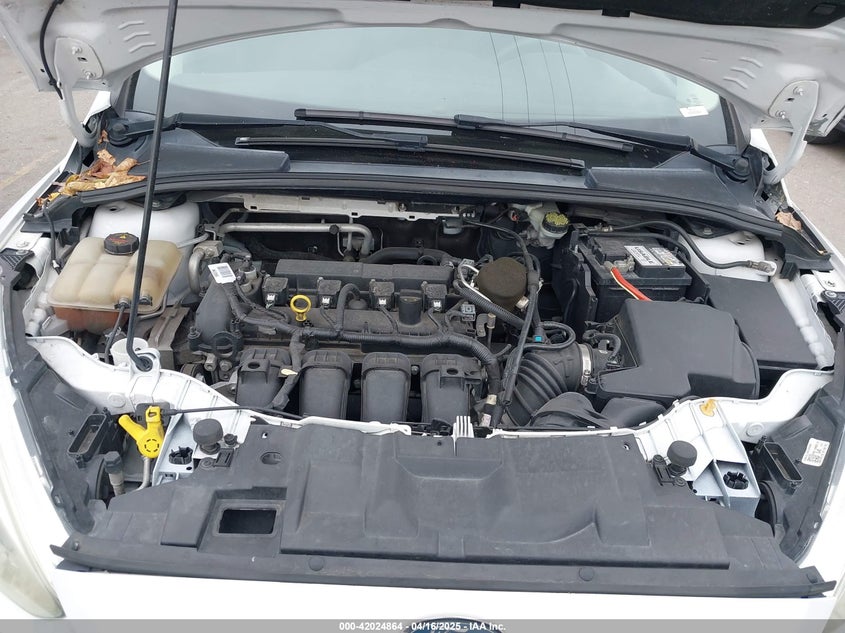 2015 FORD FOCUS SE - 1FADP3K21FL250003