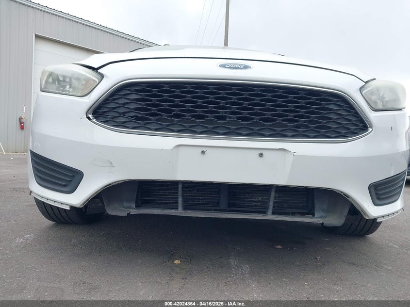 2015 FORD FOCUS SE - 1FADP3K21FL250003