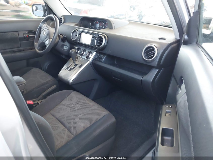 2015 SCION XB VIN: JTLZE4FE4FJ076444