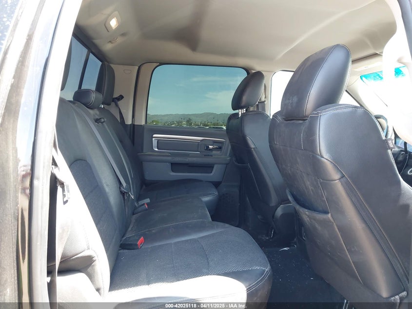 2018 RAM 2500 VIN: 3C6UR5DL9JG327168