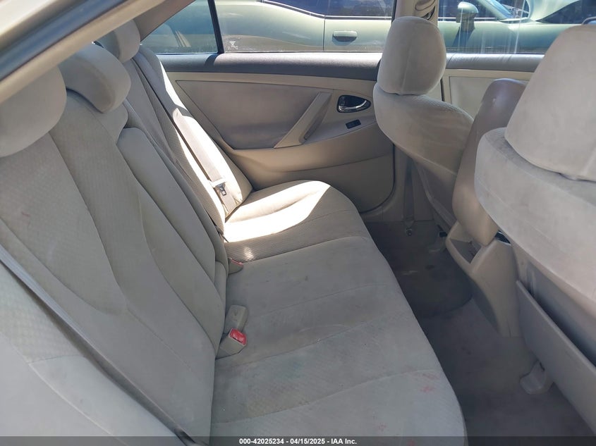 2006 TOYOTA COROLLA VIN: JTDBR32E560076962