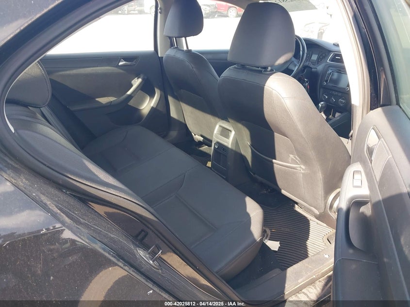 2011 Volkswagen Jetta Se VIN: 3VWDX7AJ6BM322829 Lot: 42025812