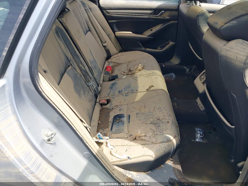 2018 HONDA ACCORD VIN: 1HGCV1F57JA117501