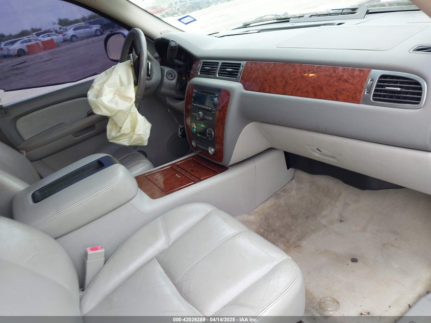 2007 CHEVROLET TAHOE VIN: 1GNFC13027J391523