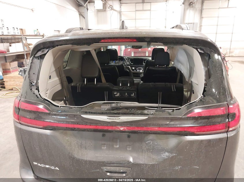 2022 CHRYSLER PACIFICA TOURING L - 2C4RC1BG4NR109475