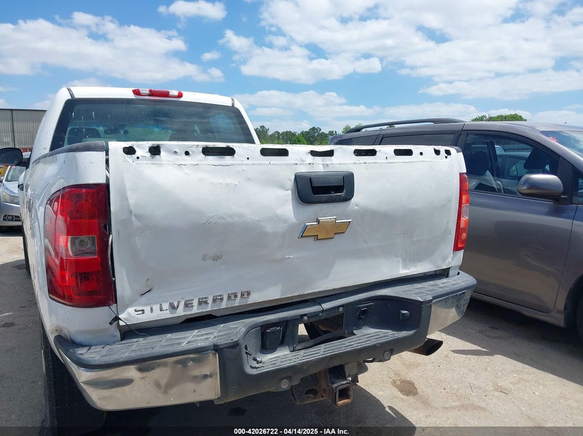 2011 CHEVROLET SILVERADO 2500HD VIN: 1GC1KVEG5BF104422