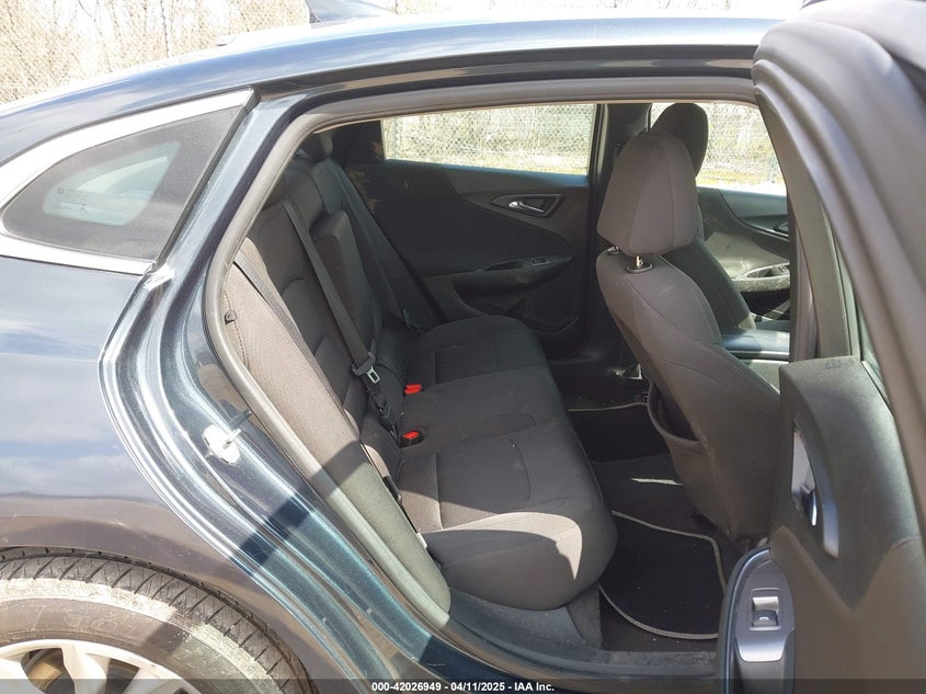 2019 CHEVROLET MALIBU LT - 1G1ZD5ST7KF115820