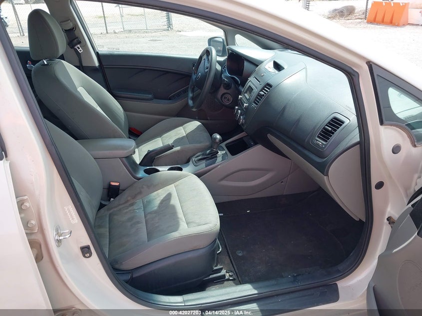 2015 KIA FORTE VIN: KNAFK4A67F5296724
