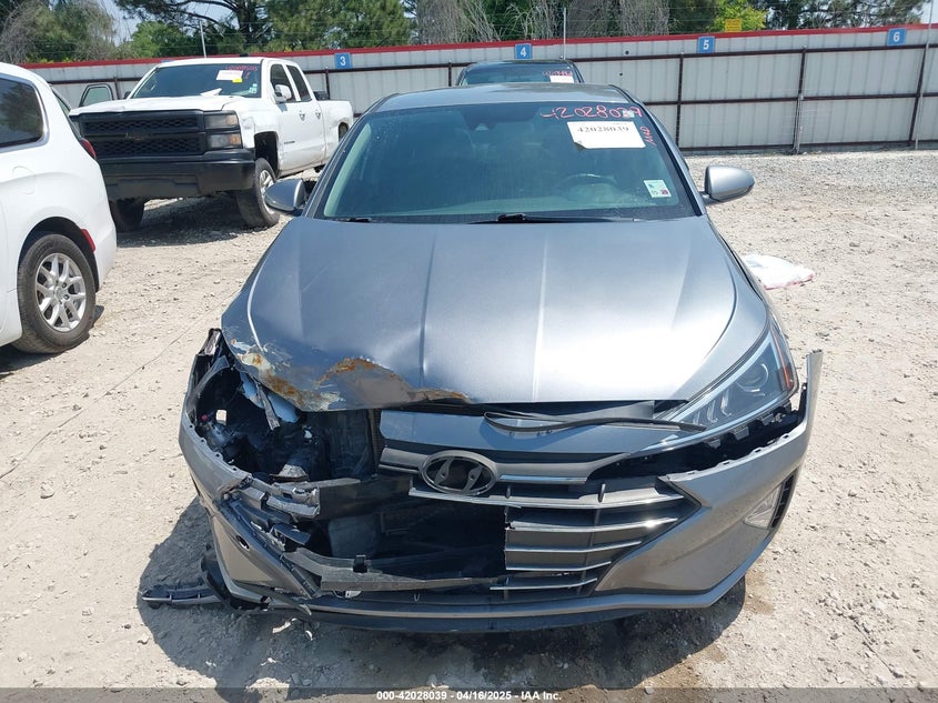 2019 HYUNDAI ELANTRA SEL - KMHD84LF4KU749229