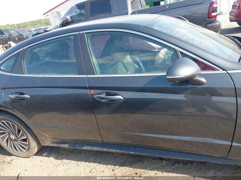 2021 HYUNDAI SONATA LIMITED - KMHL54JJ6MA027373