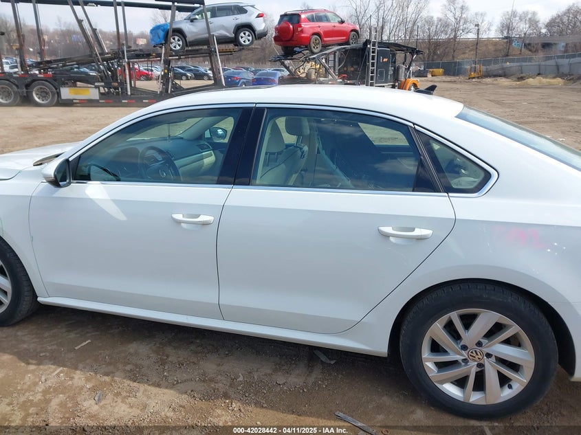 2018 VOLKSWAGEN PASSAT VIN: 1VWBA7A38JC048169
