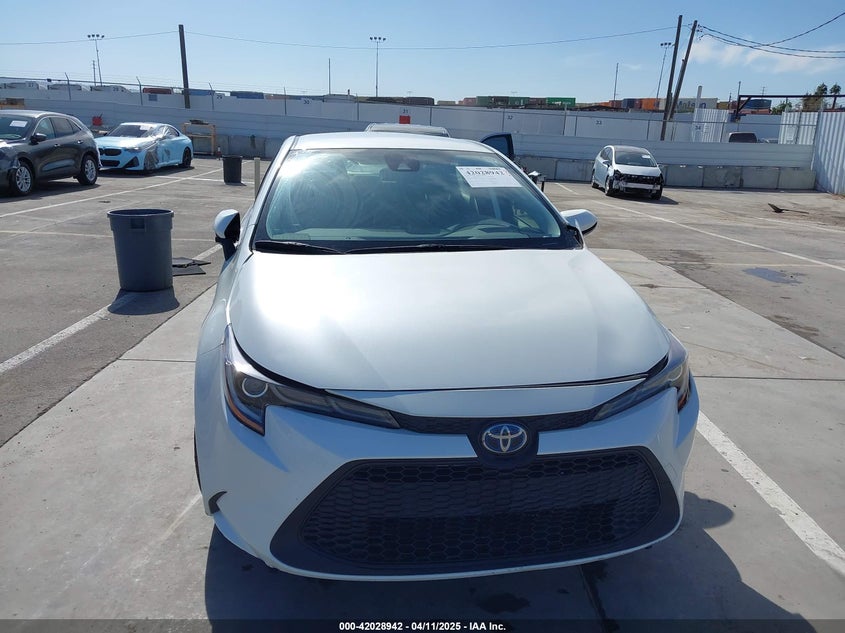 2021 TOYOTA COROLLA HYBRID LE - JTDEAMDE3MJ031906