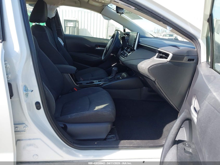 2021 TOYOTA COROLLA HYBRID LE - JTDEAMDE3MJ031906