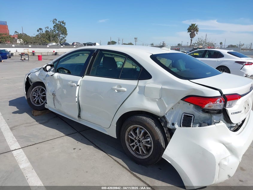 2021 TOYOTA COROLLA HYBRID LE - JTDEAMDE3MJ031906