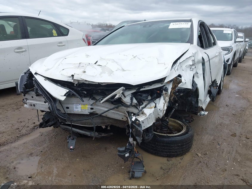 2018 TOYOTA CAMRY VIN: JTNB11HK7J3028987