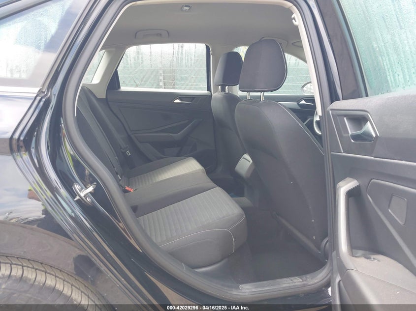 2025 VOLKSWAGEN JETTA 1.5L I-4 DI, DOHC, V(VIN: 3VW5X7BU4SM010568