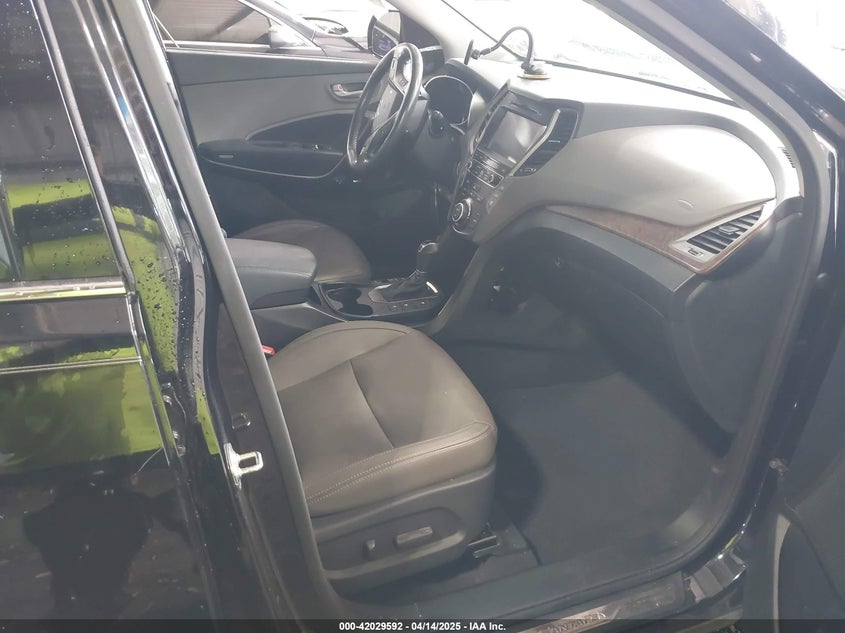 2018 HYUNDAI SANTA FE VIN: KM8SR4HFXJU263648