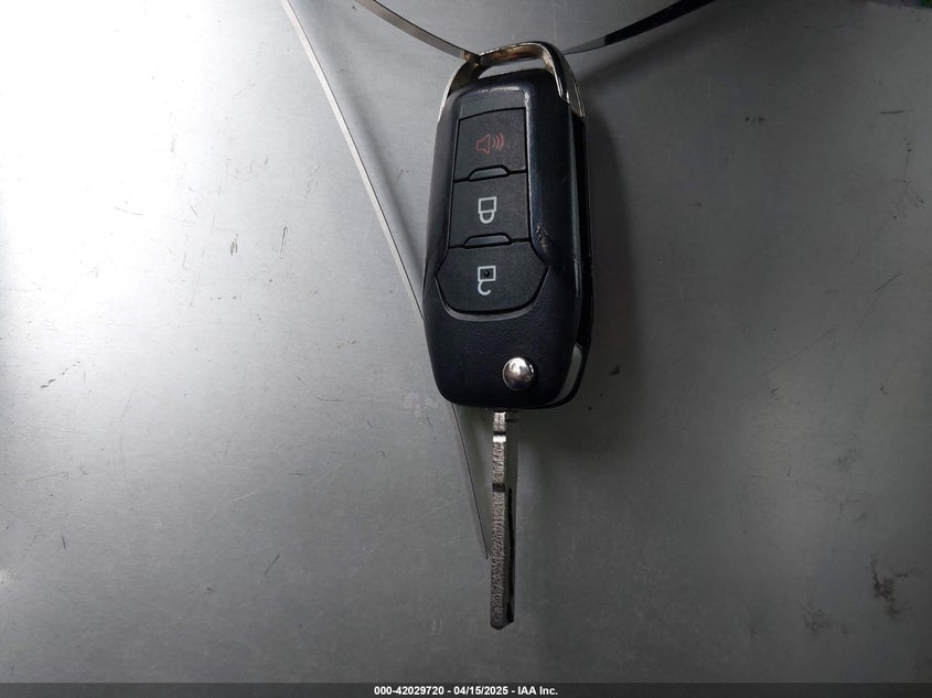VIN 1FTEW1C59PFB00252 2023 FORD F-150 XL