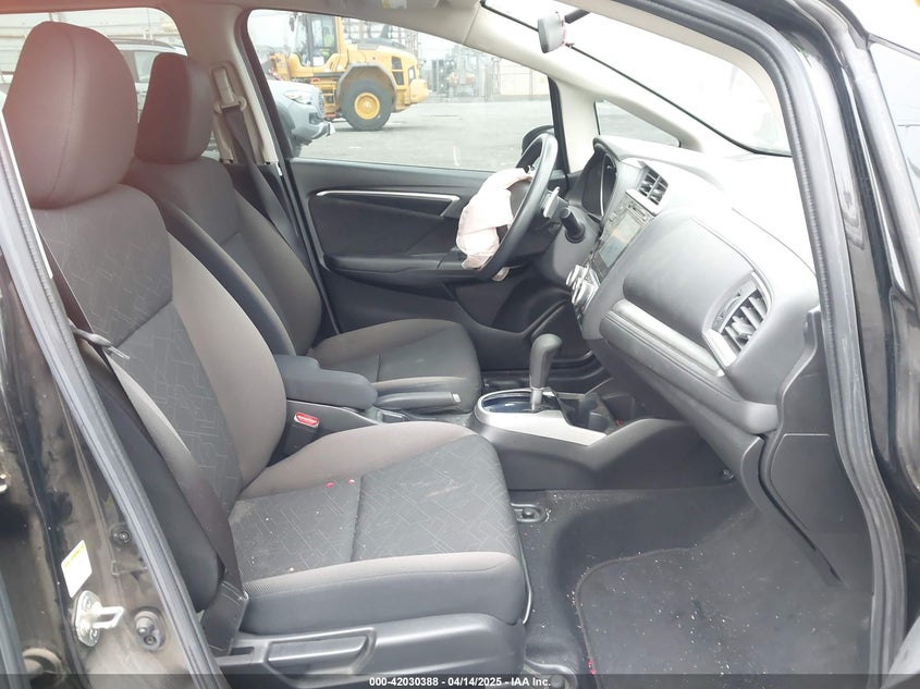 2016 HONDA FIT VIN: JHMGK5H75GX015164