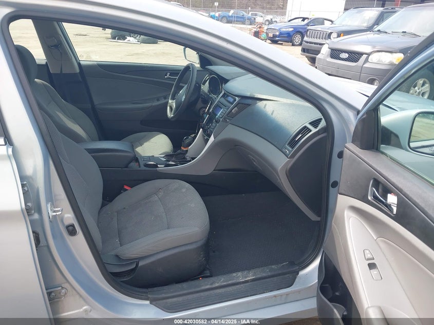 2013 HYUNDAI SONATA GLS - 5NPEB4AC8DH559157