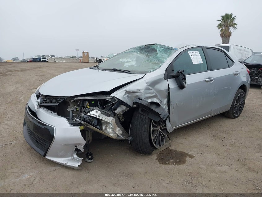 2015 TOYOTA COROLLA VIN: 5YFBURHE5FP178518