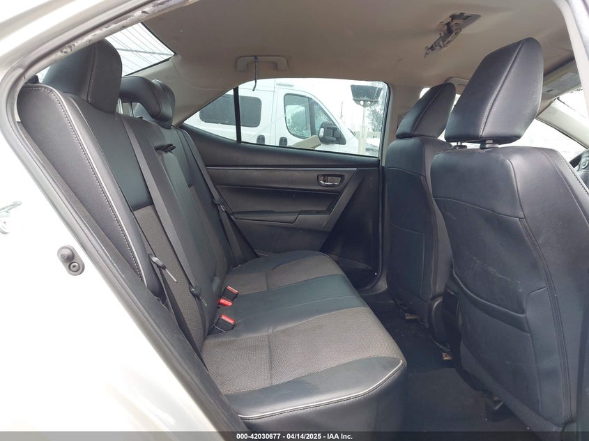 2015 TOYOTA COROLLA VIN: 5YFBURHE5FP178518