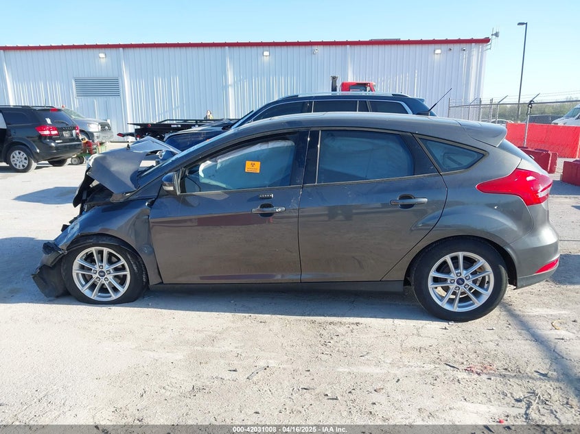 2016 FORD FOCUS SE - 1FADP3K29GL203027
