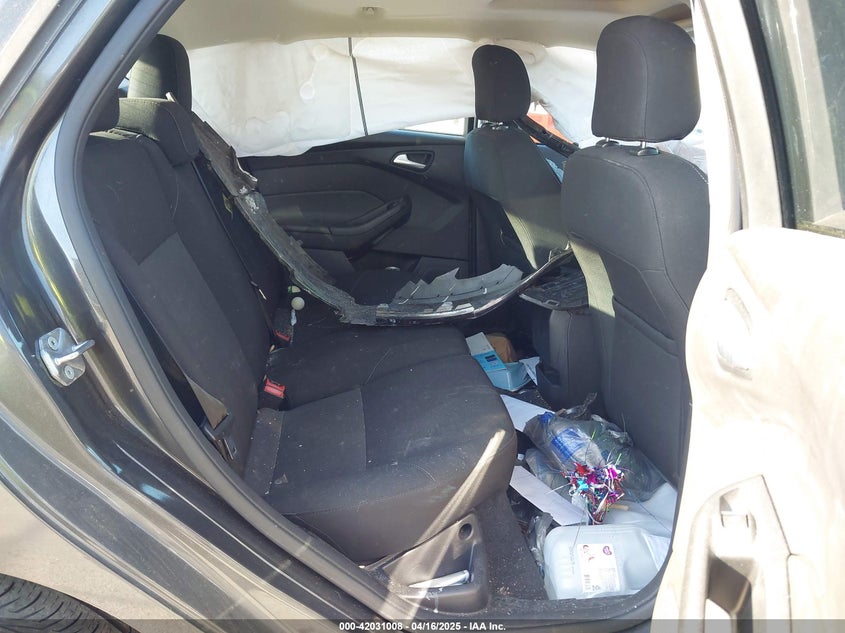 2016 FORD FOCUS SE - 1FADP3K29GL203027