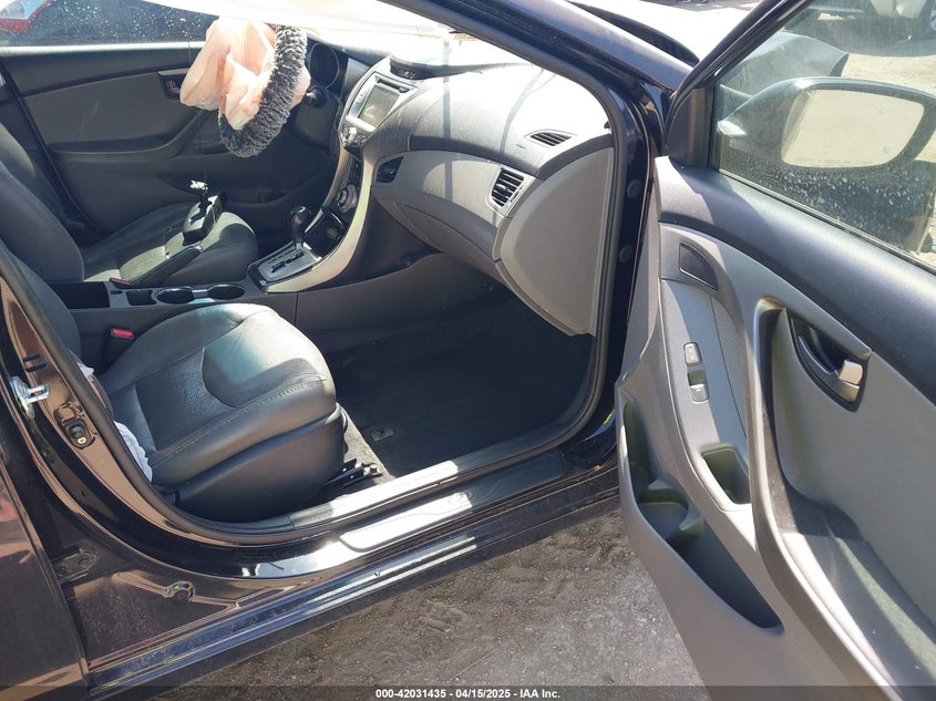 2012 HYUNDAI ELANTRA VIN: KMHDH4AE1CU449823