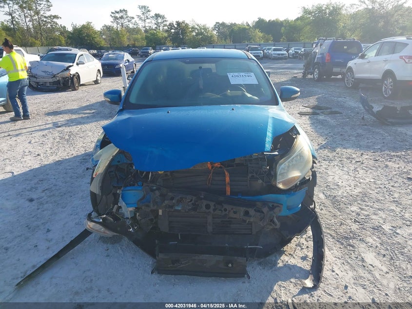 2014 FORD FOCUS VIN: 1FADP3K21EL403591