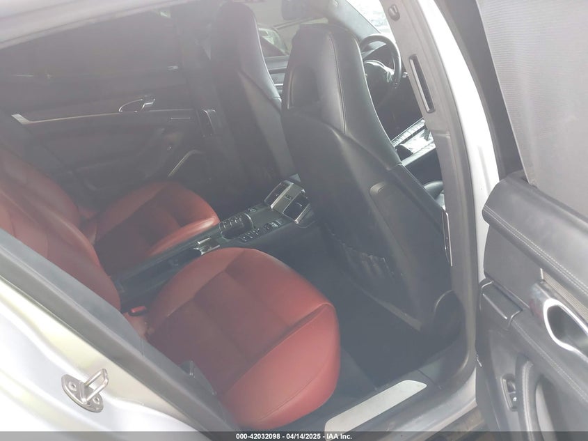 2014 PORSCHE PANAMERA GTS - WP0AF2A79EL083489