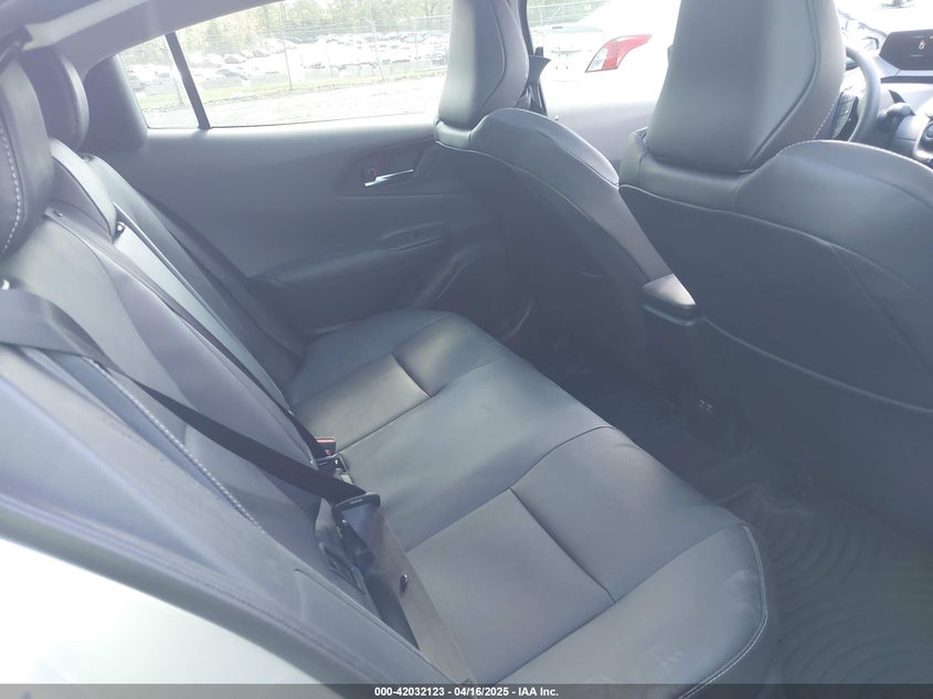 TOYOTA PRIUS - zdjęcie 8