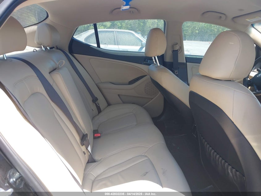 2011 KIA OPTIMA VIN: KNAGM4A75B5069596