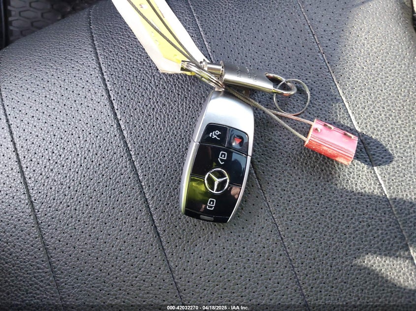 2017 MERCEDES-BENZ E 300 VIN: WDDZF4KB2HA228511