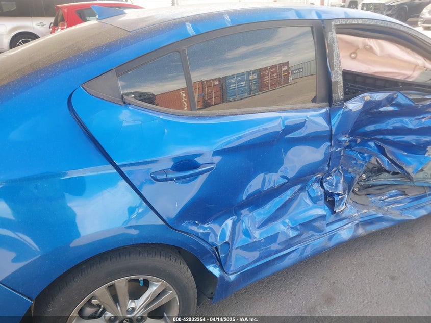 2018 HYUNDAI ELANTRA VIN: 5NPD84LF9JH380476