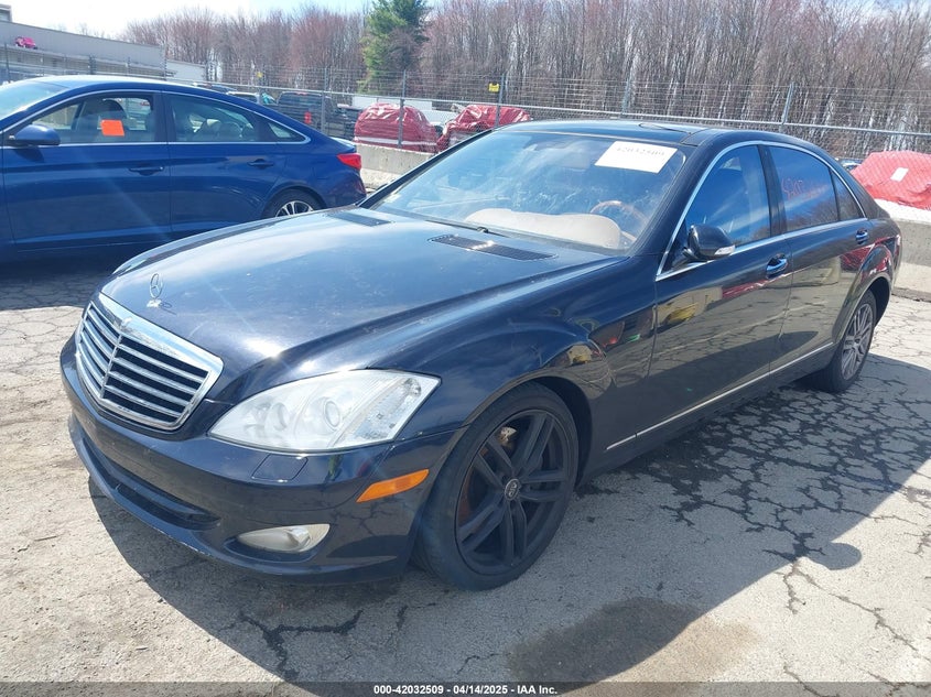 2009 MERCEDES-BENZ S CLASS VIN: WDDNG86X39A281373