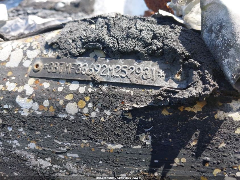 2002 Dodge Ram 3500 St VIN: 3B7MF33692M252931 Lot: 42033100