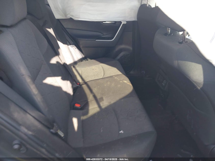 2020 TOYOTA RAV4 XLE - 2T3P1RFV2LW130185