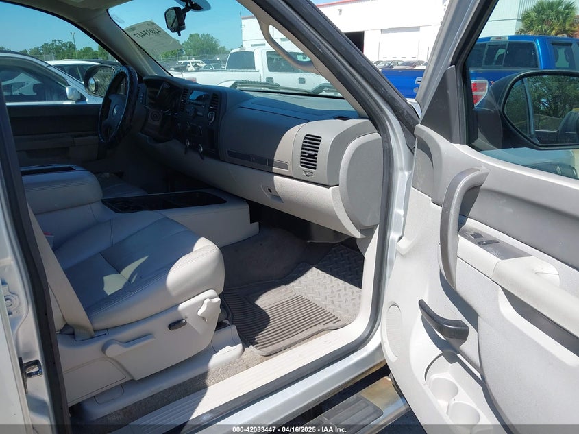 2013 CHEVROLET SILVERADO VIN: 3GCPKSE71DG203443