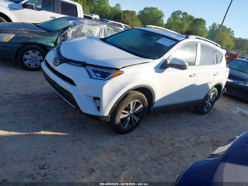 VIN JTMWFREV2JJ171717 2018 TOYOTA RAV4 XLE
