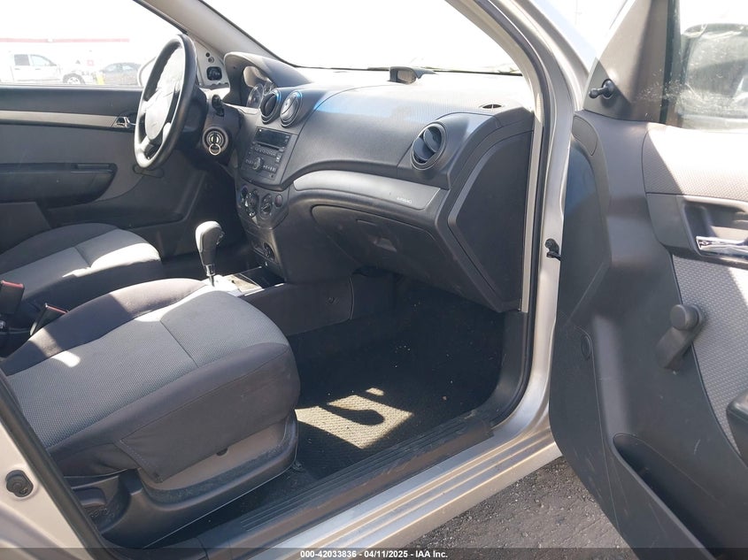 2009 CHEVROLET AVEO VIN: KL1TD66E89B338827