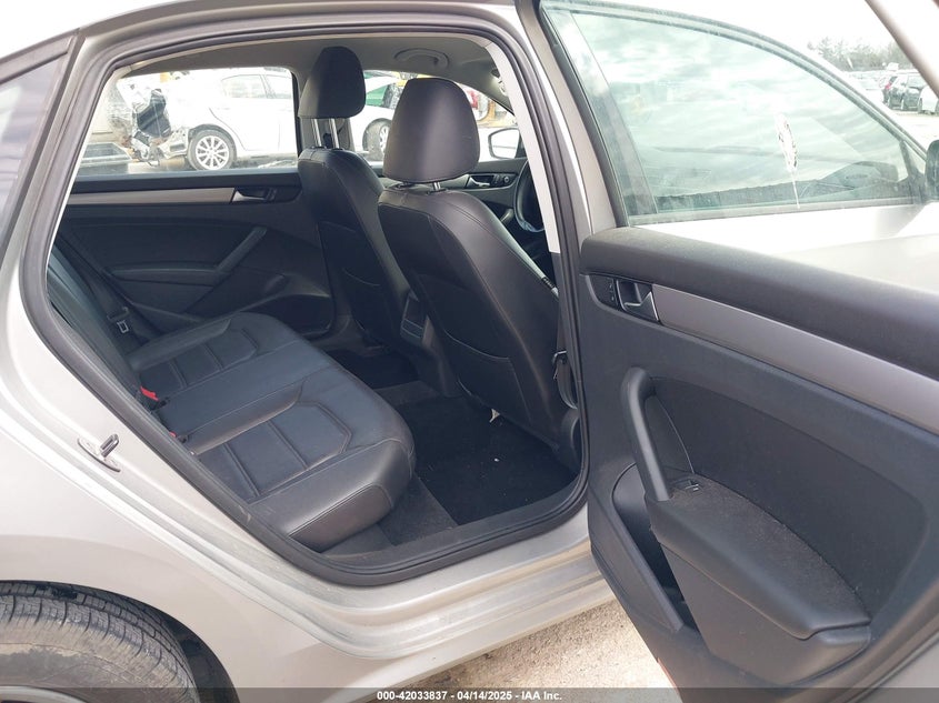 2014 VOLKSWAGEN PASSAT VIN: 1VWAT7A36EC100510