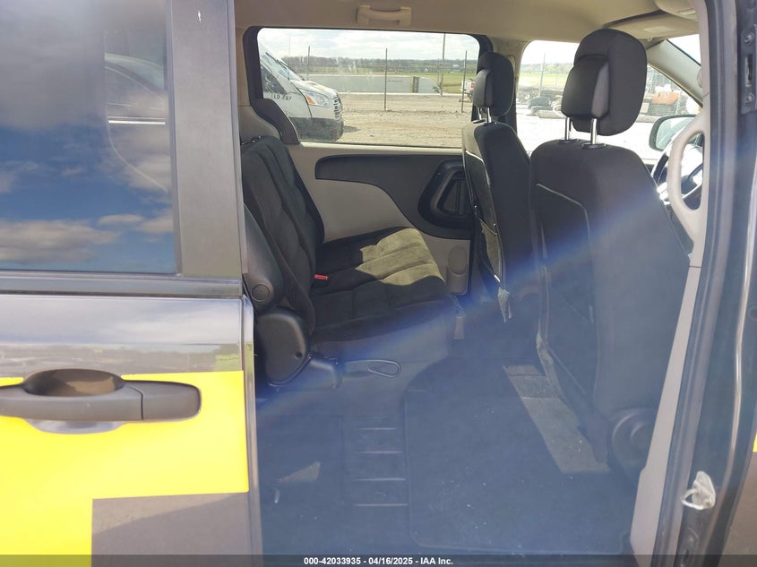 2019 DODGE GRAND CARAVAN SE - 2C4RDGBG2KR713845